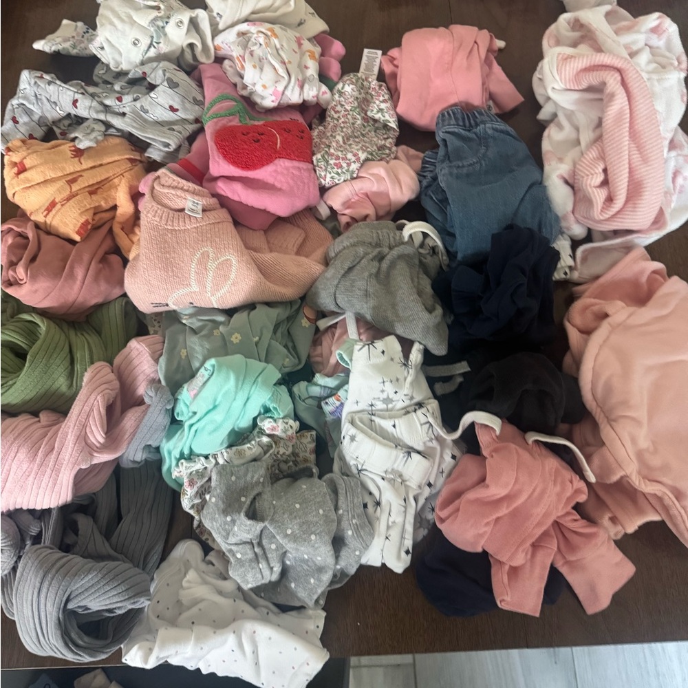 3-6 month baby girl clothing bundle (Kate Quinn, Carter’s, Old Navy)